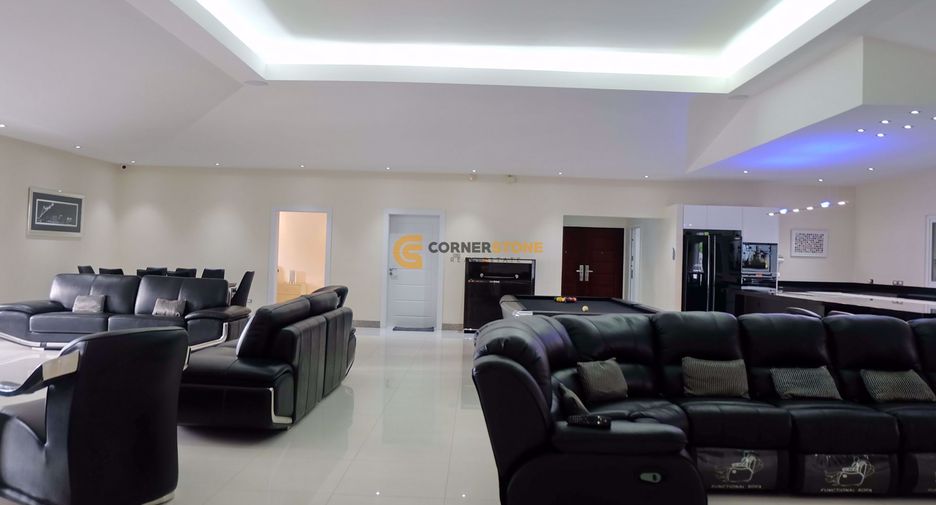 For sale 4 bedrooms house in Bang Lamung, Chonburi