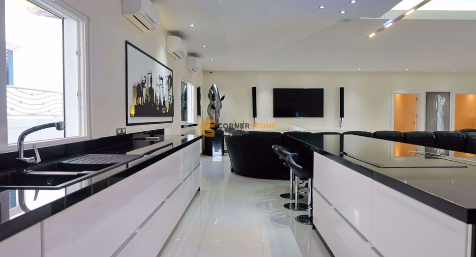 For sale 4 bedrooms house in Bang Lamung, Chonburi