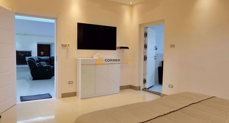 For sale 4 bedrooms house in Bang Lamung, Chonburi