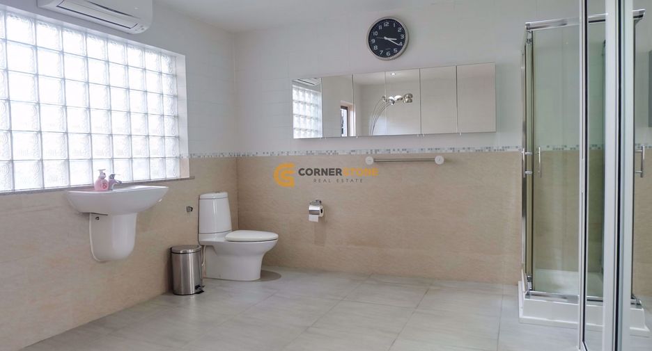 For sale 4 bedrooms house in Bang Lamung, Chonburi