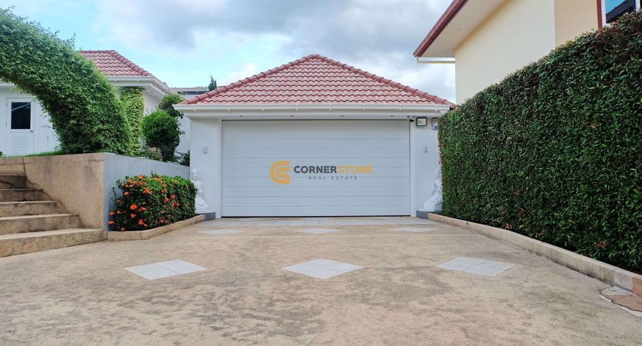 For sale 4 bedrooms house in Bang Lamung, Chonburi