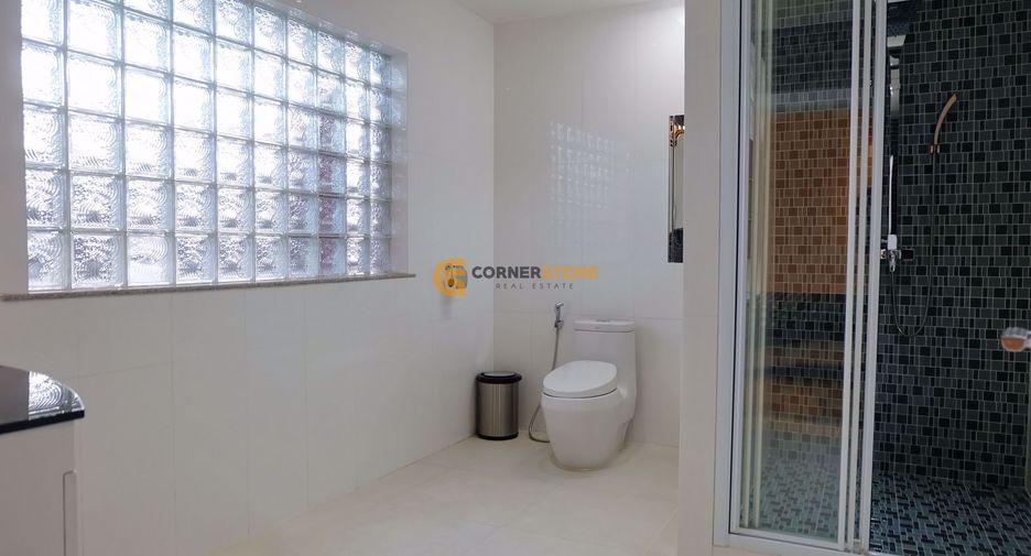 For sale 4 bedrooms house in Bang Lamung, Chonburi