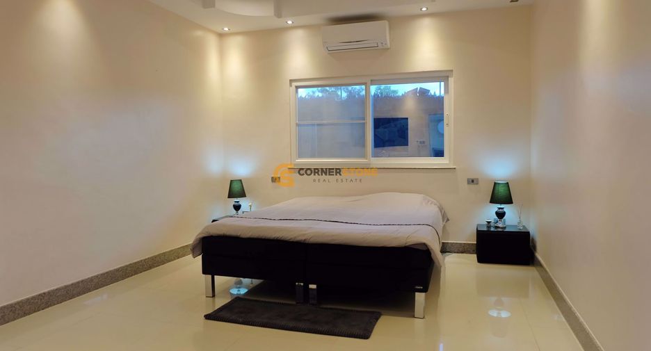 For sale 4 bedrooms house in Bang Lamung, Chonburi