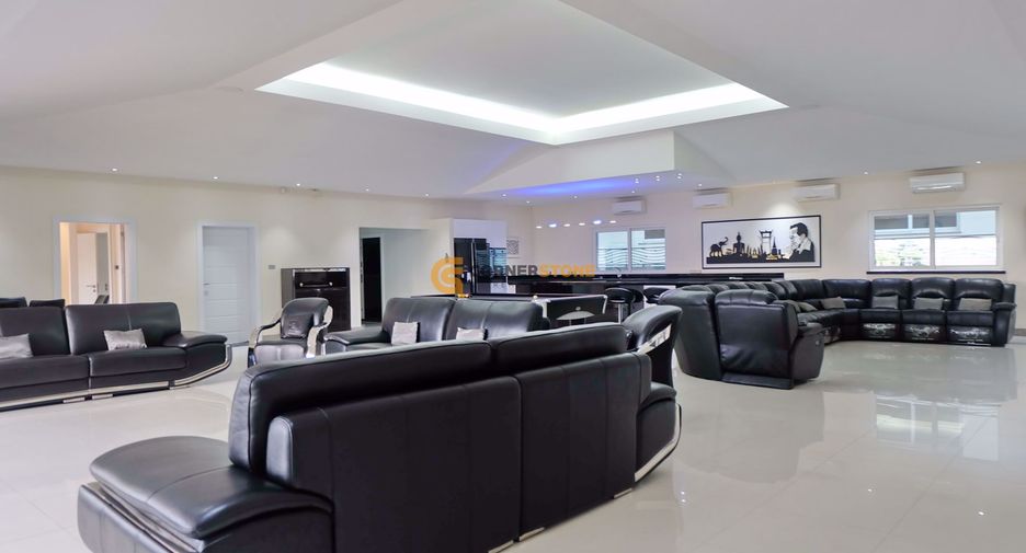 For sale 4 bedrooms house in Bang Lamung, Chonburi