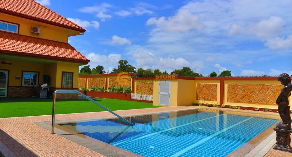 For sale 4 bedrooms house in Bang Lamung, Chonburi