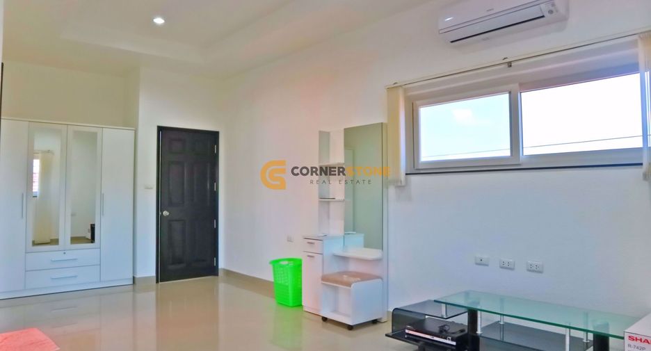 For sale 4 bedrooms house in Bang Lamung, Chonburi