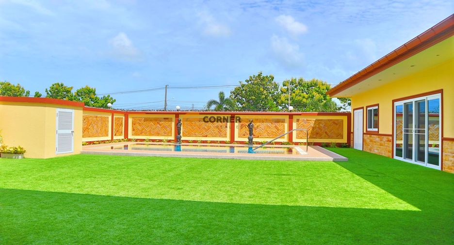 For sale 4 bedrooms house in Bang Lamung, Chonburi