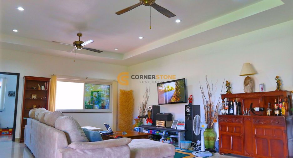 For sale 4 bedrooms house in Bang Lamung, Chonburi