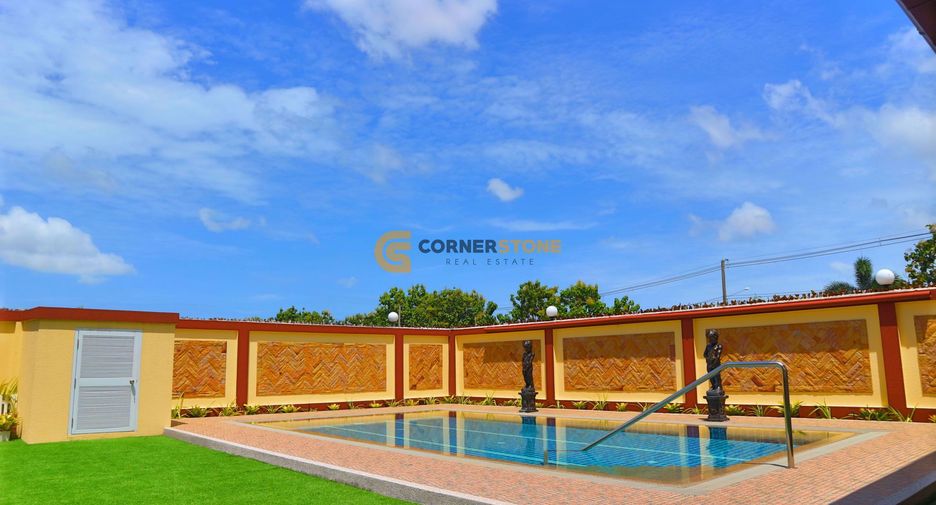 For sale 4 bedrooms house in Bang Lamung, Chonburi