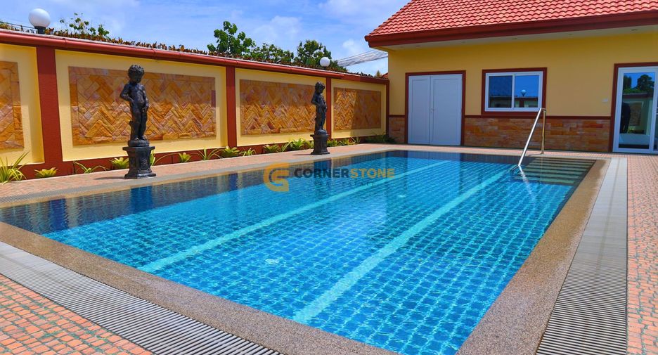 For sale 4 bedrooms house in Bang Lamung, Chonburi