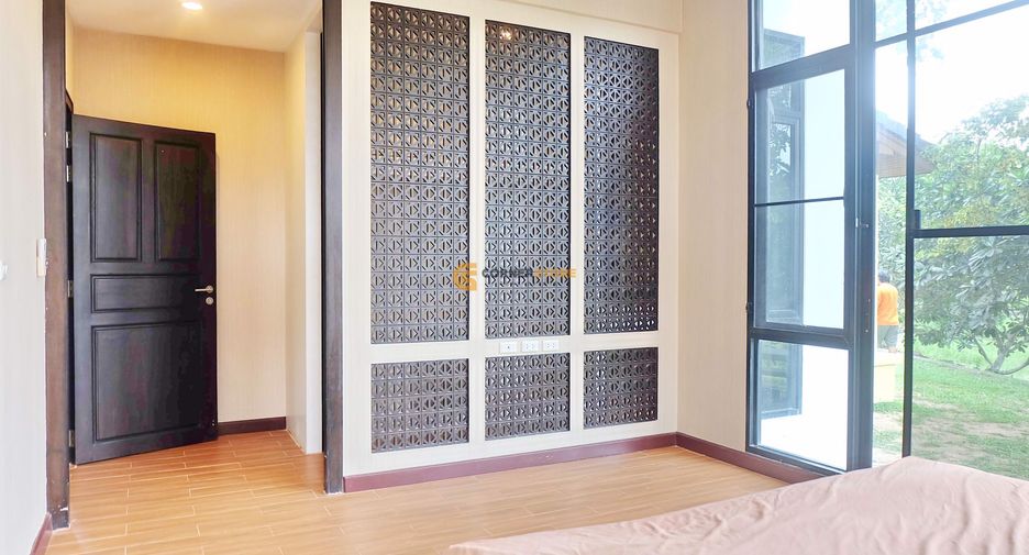 For sale 3 bedrooms house in Bang Lamung, Chonburi