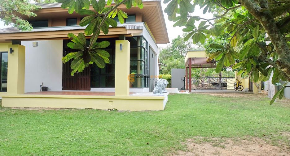 For sale 3 bedrooms house in Bang Lamung, Chonburi