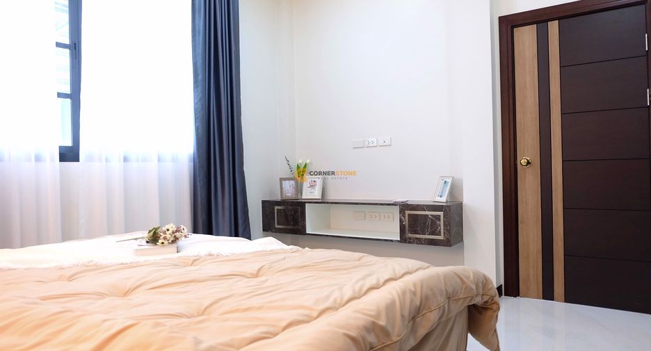 For rent and for sale 4 bedrooms house in Bang Lamung, Chonburi