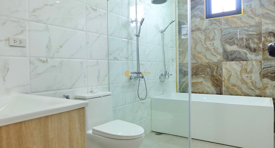 For rent and for sale 4 bedrooms house in Bang Lamung, Chonburi