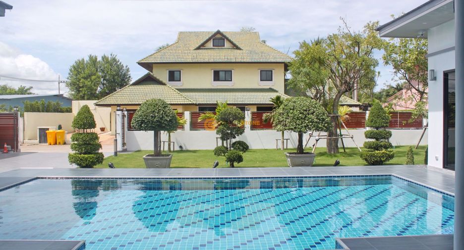 À louer et à vendre 4 chambres maison à Bang Lamung, Chonburi