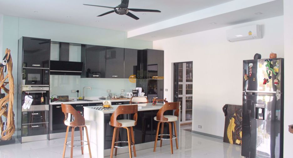 À louer et à vendre 4 chambres maison à Bang Lamung, Chonburi
