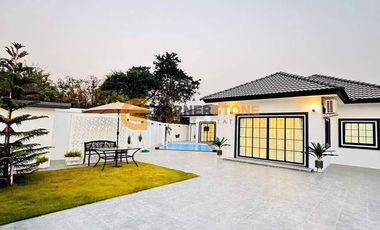 For sale 4 bedrooms house in Bang Lamung, Chonburi