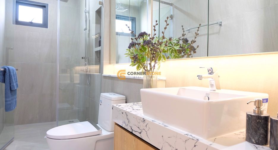 Haus zum Kauf mit 4 Zimmer in Bang Lamung, Chonburi