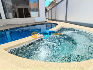 For rent and for sale 3 bedrooms house in Bang Lamung, Chonburi