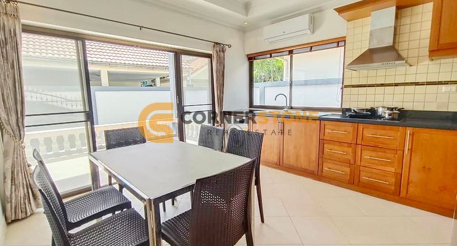 For rent そして for sale 3 ベッドルーム house in Jomtien, Pattaya