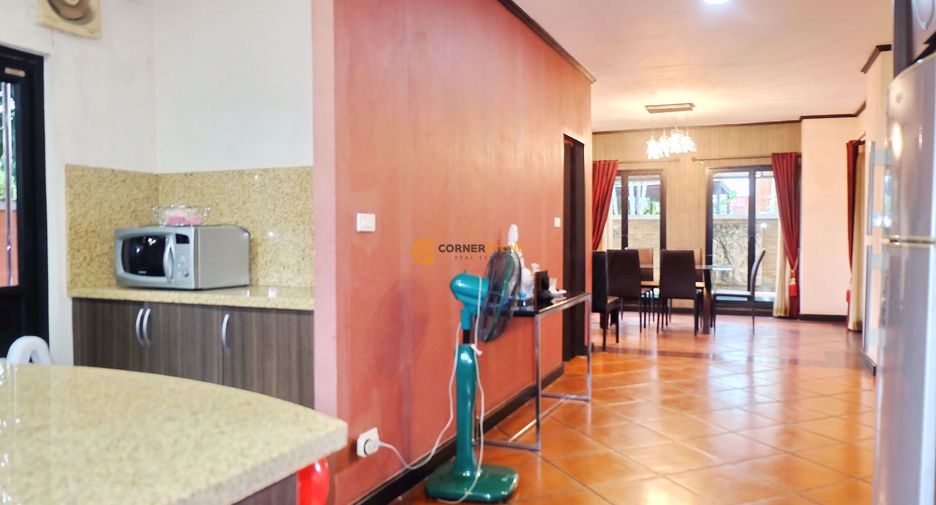 Casa en alquiler y en venta de 3 habitaciones en Bang Lamung, Chonburi