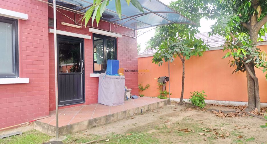 Casa en alquiler y en venta de 3 habitaciones en Bang Lamung, Chonburi