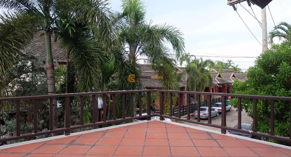 Casa en alquiler y en venta de 3 habitaciones en Bang Lamung, Chonburi