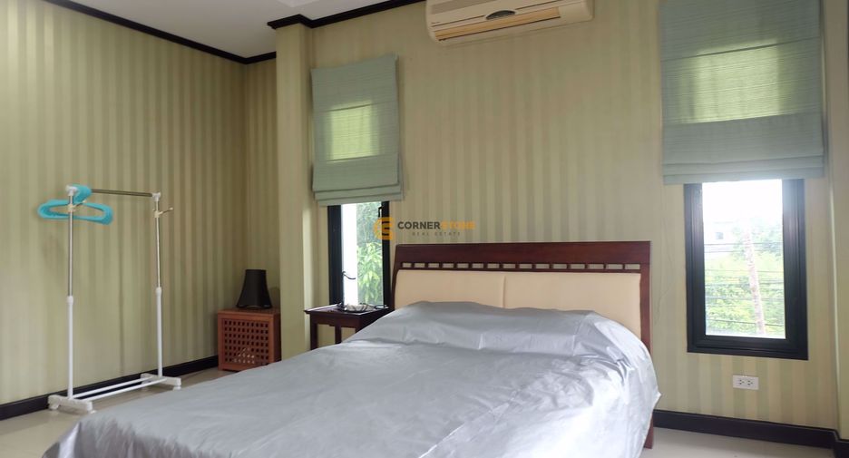 Casa en alquiler y en venta de 3 habitaciones en Bang Lamung, Chonburi
