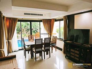 À louer 4 chambres maison à Bang Lamung, Chonburi