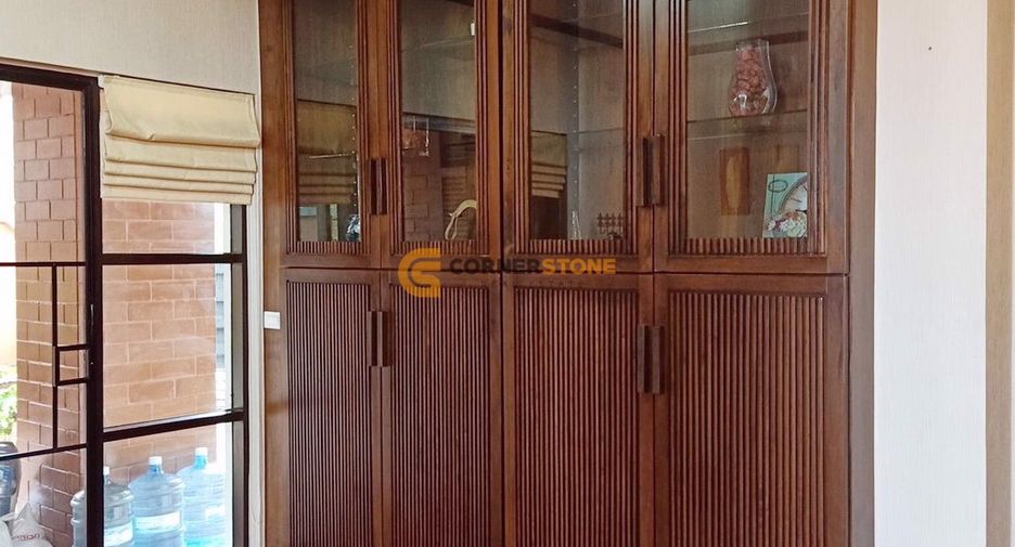 For rent and for sale 4 bedrooms house in Bang Lamung, Chonburi