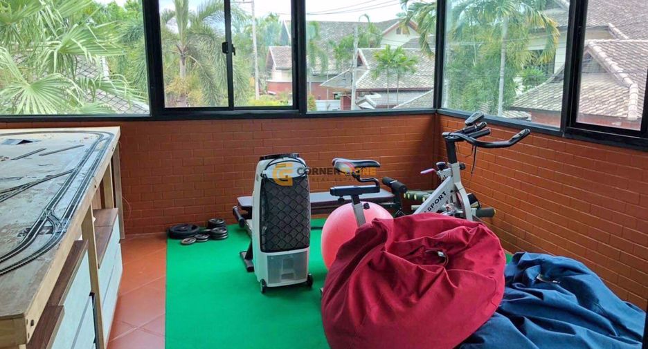 For rent and for sale 4 bedrooms house in Bang Lamung, Chonburi