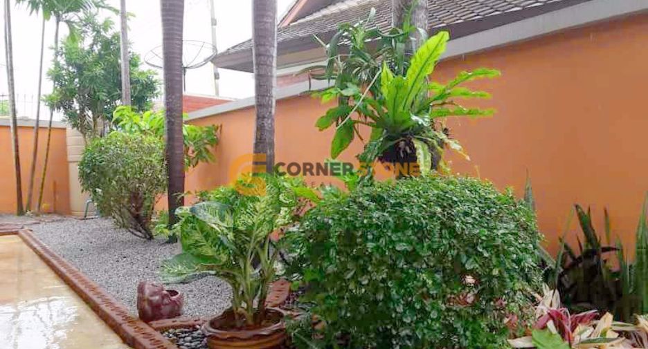For rent and for sale 4 bedrooms house in Bang Lamung, Chonburi