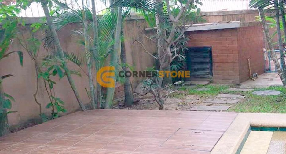 For rent and for sale 4 bedrooms house in Bang Lamung, Chonburi