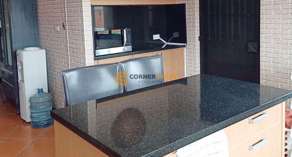 For rent and for sale 4 bedrooms house in Bang Lamung, Chonburi