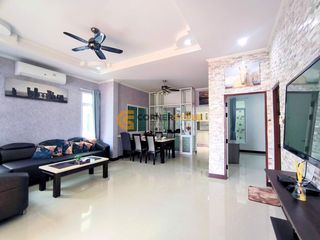 Haus zur Miete und zum Kauf mit 3 Zimmer in Bang Lamung, Chonburi