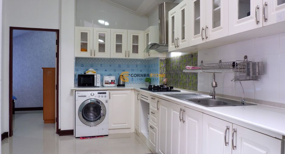 Haus zur Miete und zum Kauf mit 3 Zimmer in Bang Lamung, Chonburi