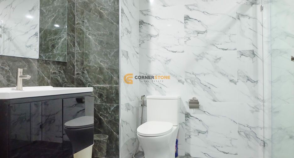 For sale 2 bedrooms condo in Jomtien, Pattaya