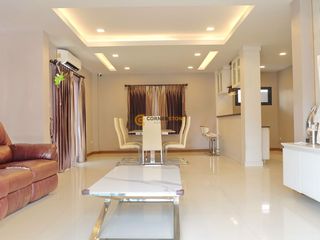 Casa en alquiler y en venta de 3 habitaciones en Bang Lamung, Chonburi