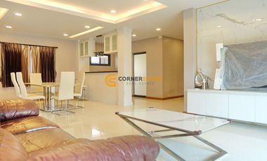 For rent そして for sale 3 ベッドルーム house in East Pattaya, Pattaya