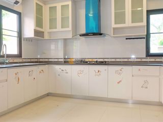 Casa en alquiler y en venta de 3 habitaciones en Bang Lamung, Chonburi