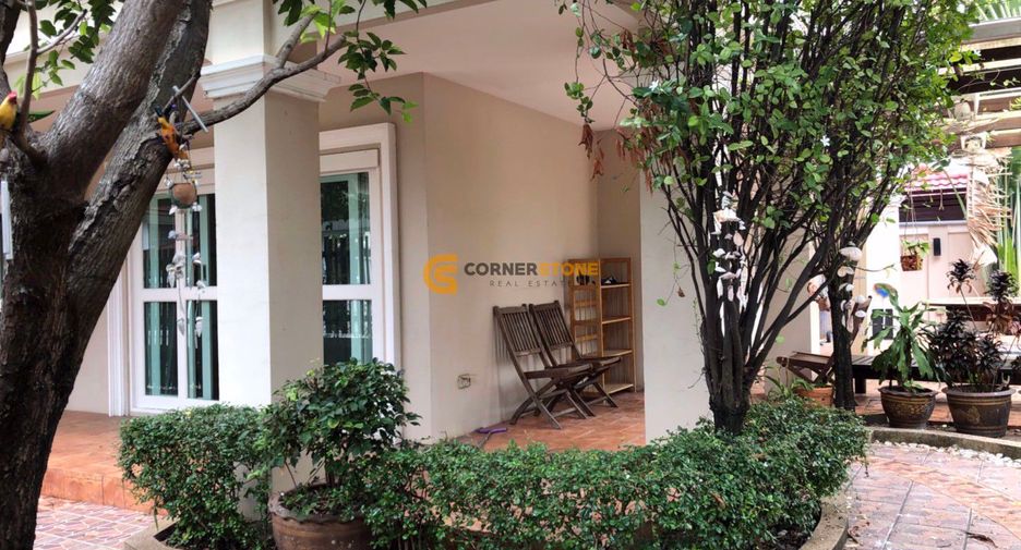 For rent and for sale 4 bedrooms house in Bang Lamung, Chonburi