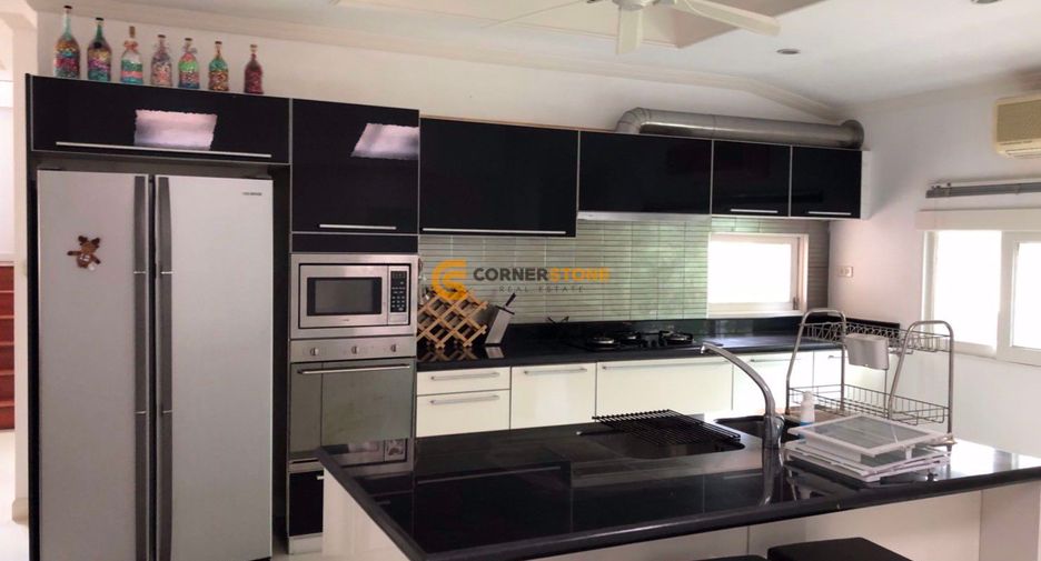 For rent and for sale 4 bedrooms house in Bang Lamung, Chonburi