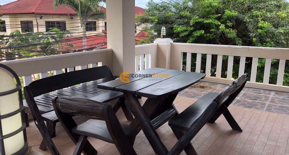 For rent and for sale 4 bedrooms house in Bang Lamung, Chonburi