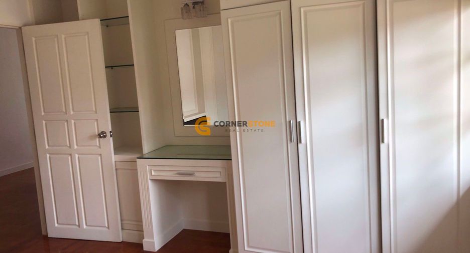 For rent and for sale 4 bedrooms house in Bang Lamung, Chonburi