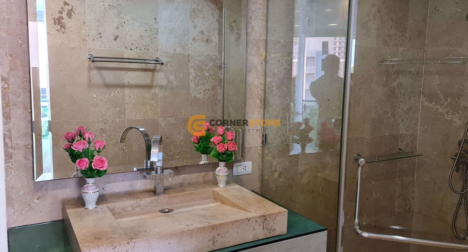 For rent and for sale 2 bedrooms condo in North Pattaya, Pattaya