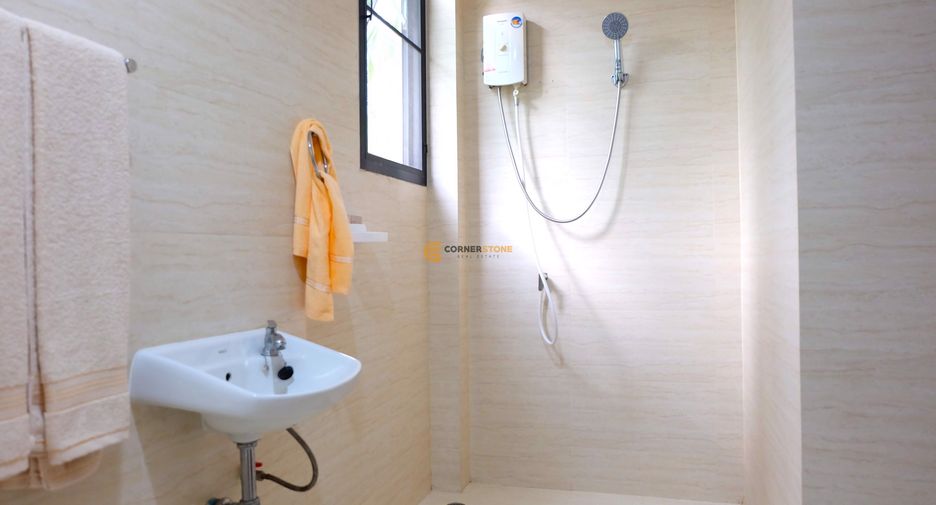 For rent and for sale 5 bedrooms house in Bang Lamung, Chonburi