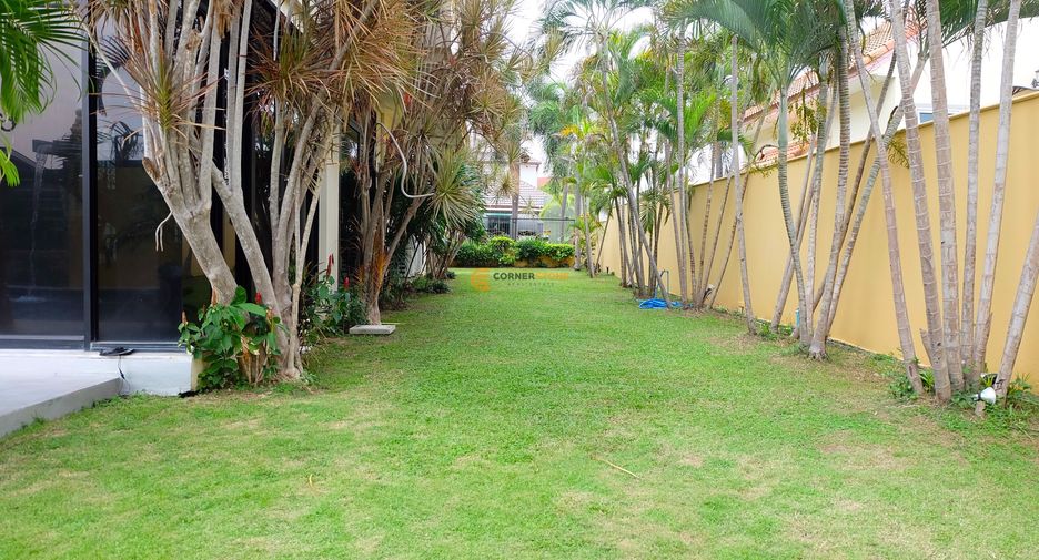 For rent and for sale 5 bedrooms house in Bang Lamung, Chonburi