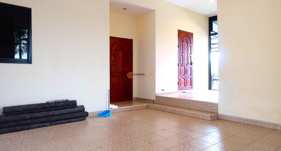 For rent and for sale 5 bedrooms house in Bang Lamung, Chonburi