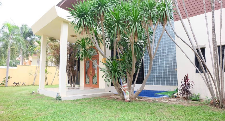 For rent and for sale 5 bedrooms house in Bang Lamung, Chonburi