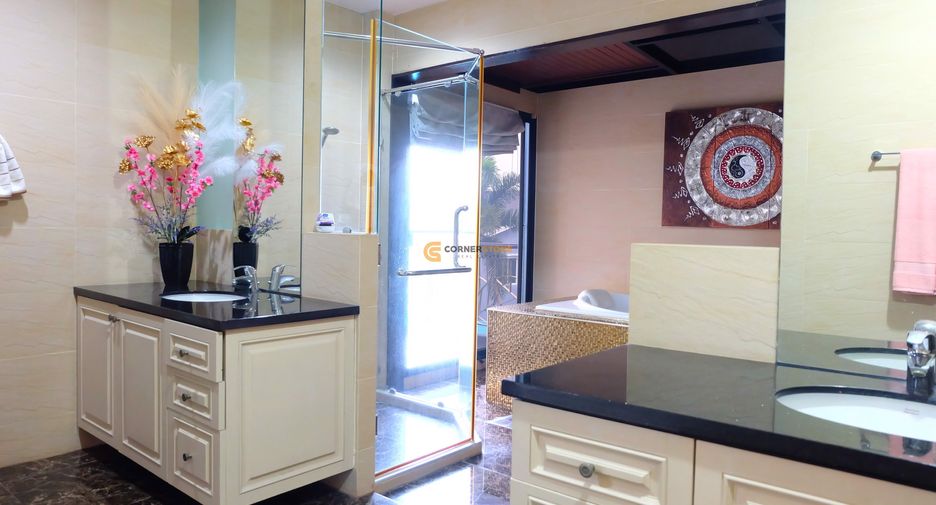 For rent and for sale 5 bedrooms house in Bang Lamung, Chonburi